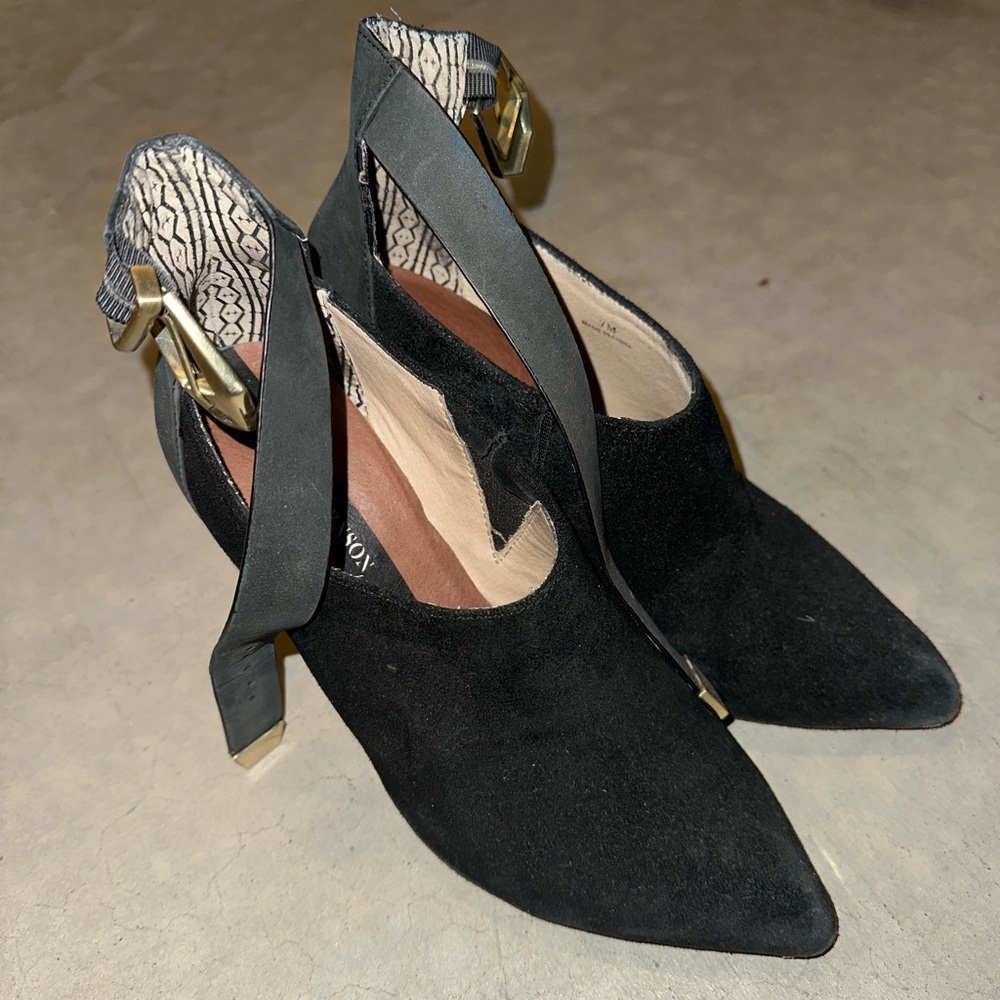 Matt Bernson Heels